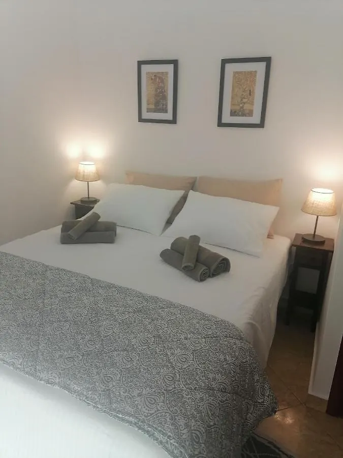 Apartamento Four Reasons Apts Ampelokipi Tessalónica Grécia